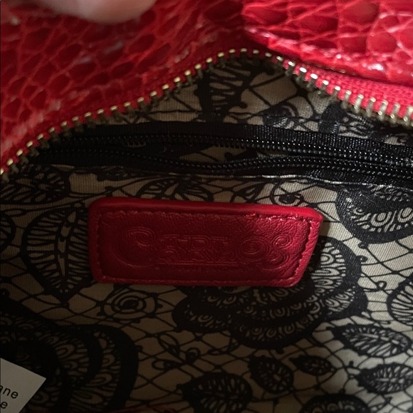 Carlos by Carlos Santana Red Croc-Embossed Bag - Picture 10 of 11
